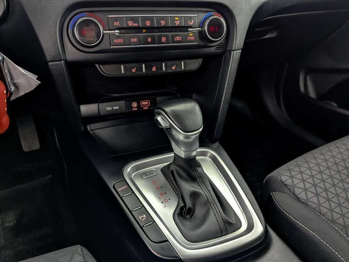 Купить Kia Ceed с пробегом. Фото: #20