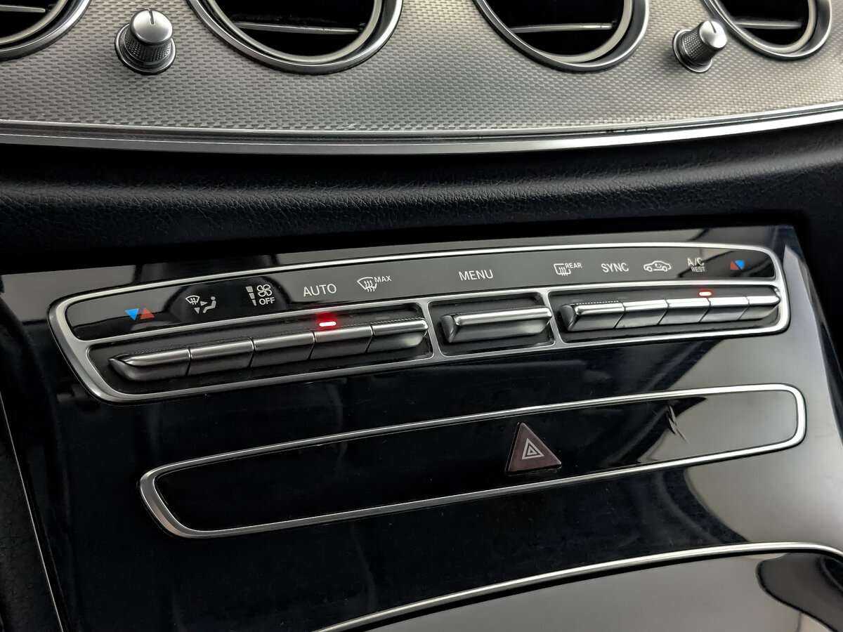 Купить Mercedes-Benz E-Класс с пробегом. Фото: #22