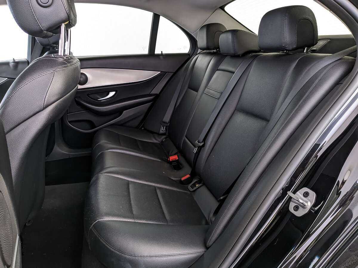 Купить Mercedes-Benz E-Класс с пробегом. Фото: #13