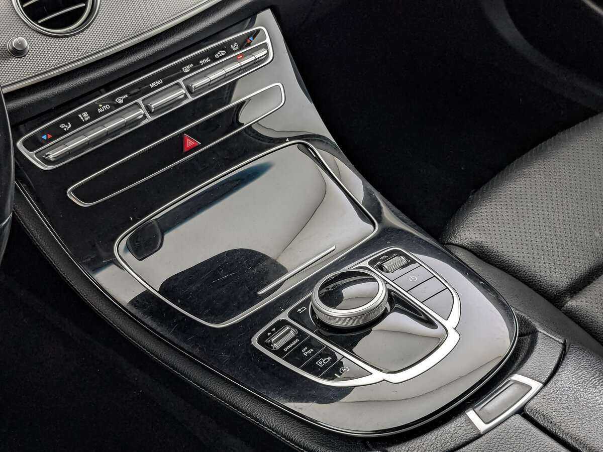 Купить Mercedes-Benz E-Класс с пробегом. Фото: #16