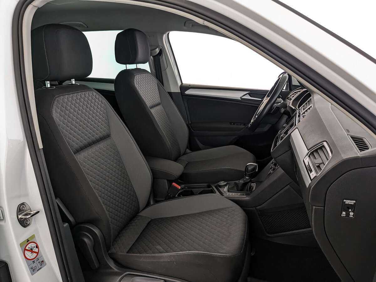 Купить Volkswagen Tiguan с пробегом. Фото: #19