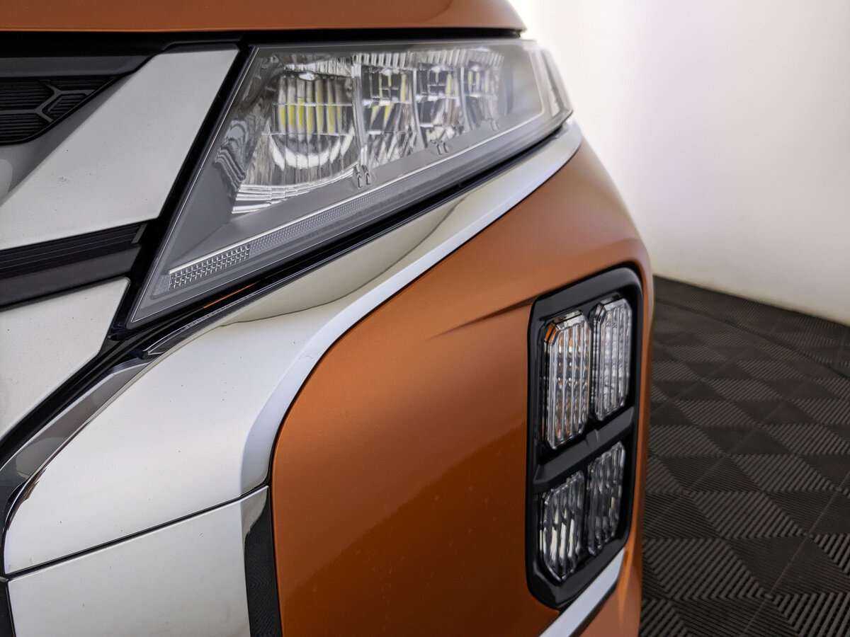 Купить Mitsubishi ASX с пробегом. Фото: #8