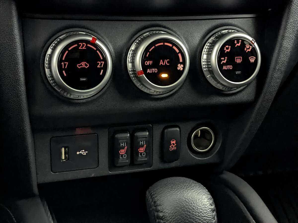 Купить Mitsubishi ASX с пробегом. Фото: #18