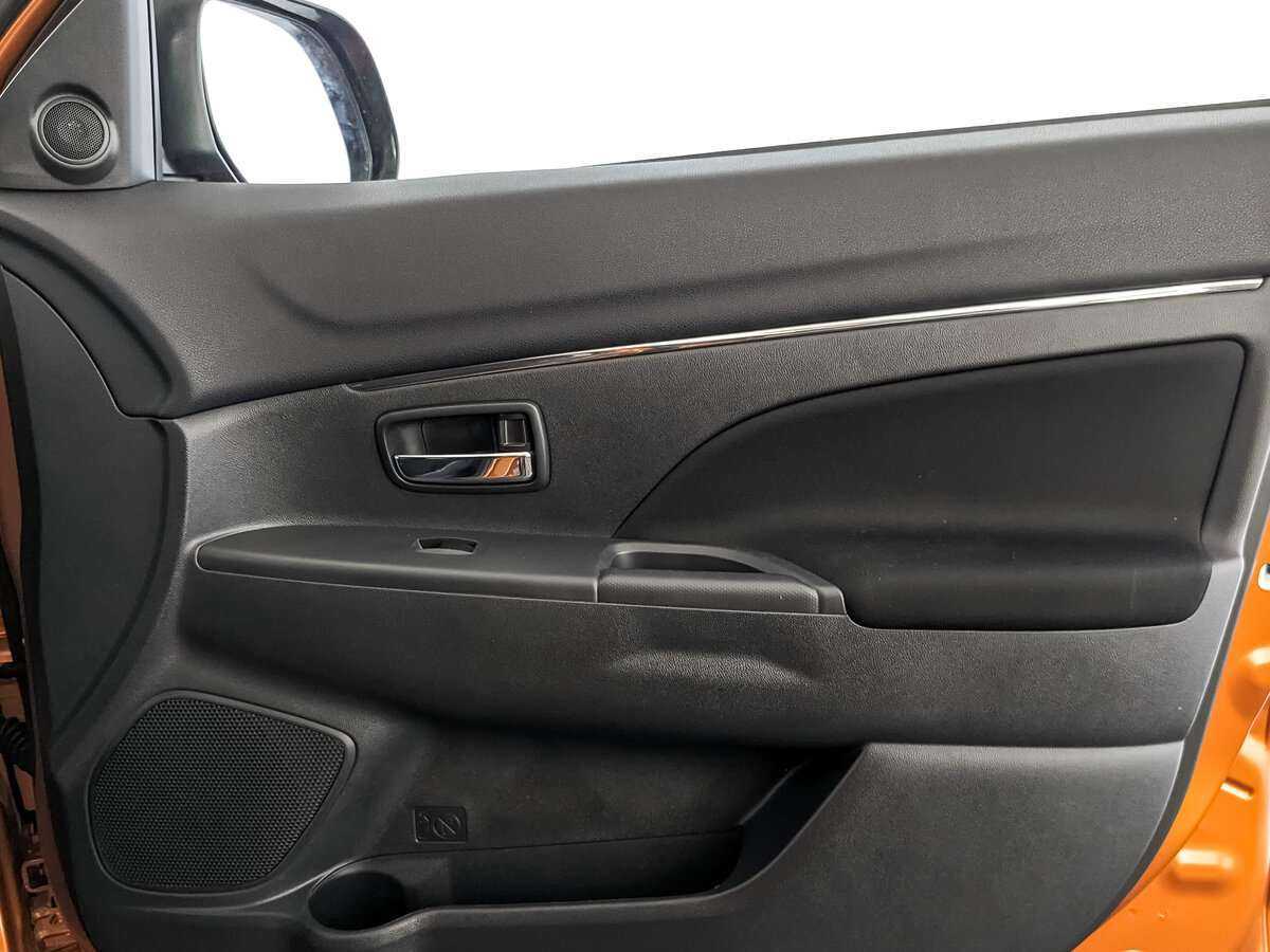 Купить Mitsubishi ASX с пробегом. Фото: #22