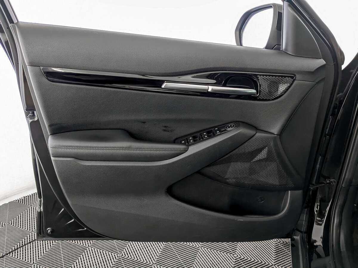 Купить Kia Seltos с пробегом. Фото: #14