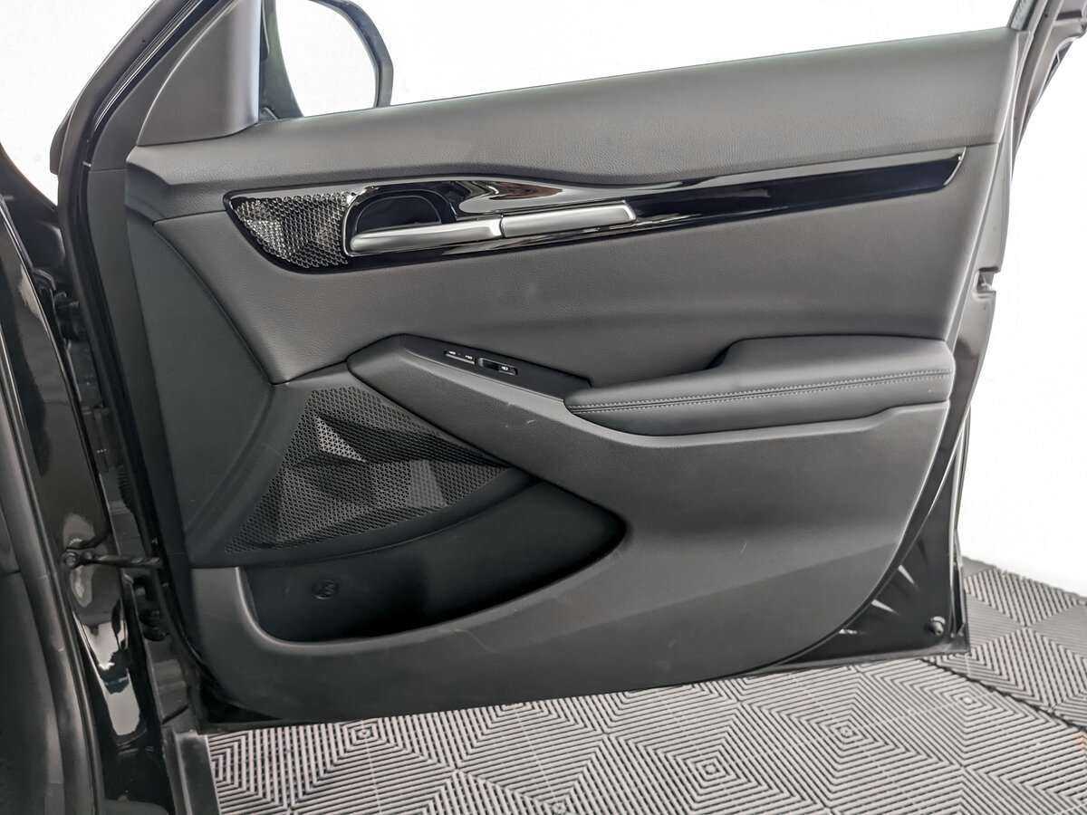 Купить Kia Seltos с пробегом. Фото: #19