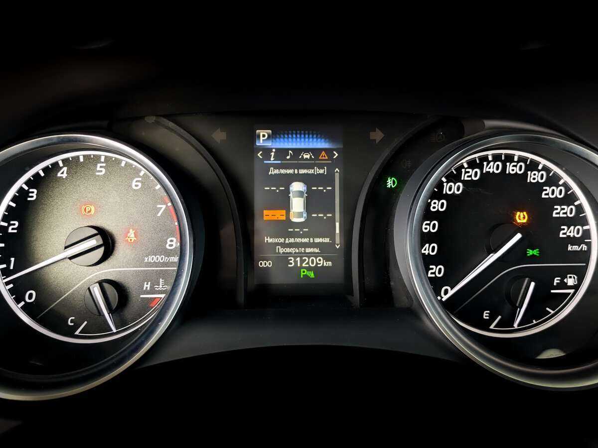 Купить Toyota Camry с пробегом. Фото: #10