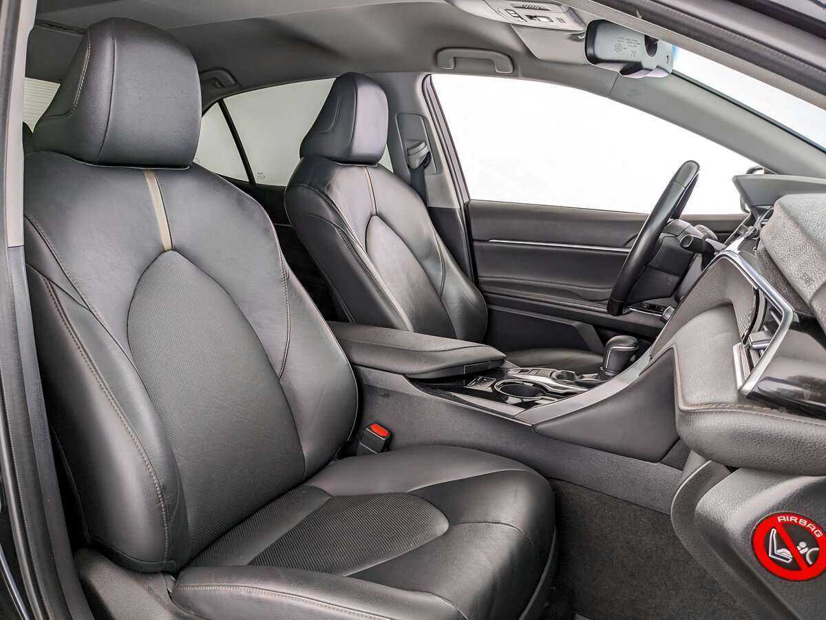 Купить Toyota Camry с пробегом. Фото: #19