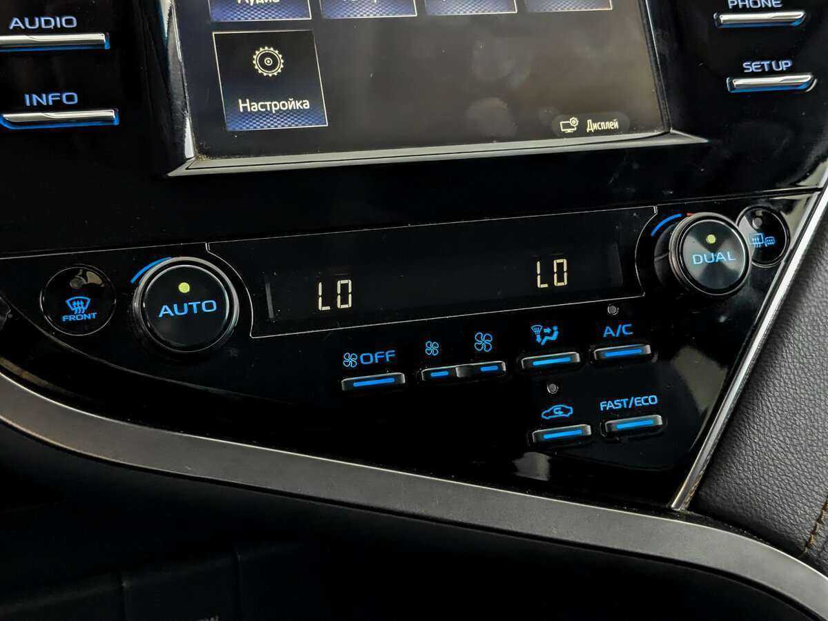 Купить Toyota Camry с пробегом. Фото: #20