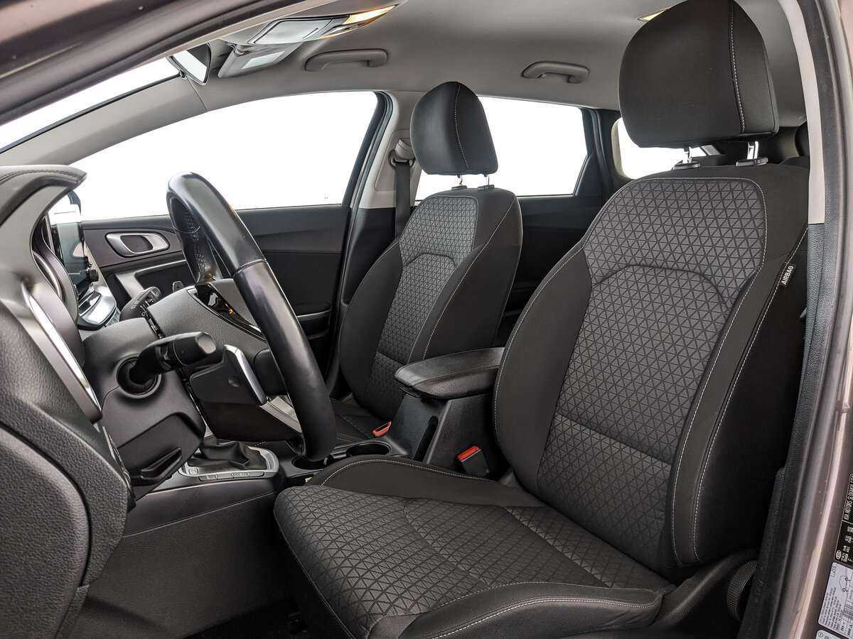 Купить Kia Ceed с пробегом. Фото: #15