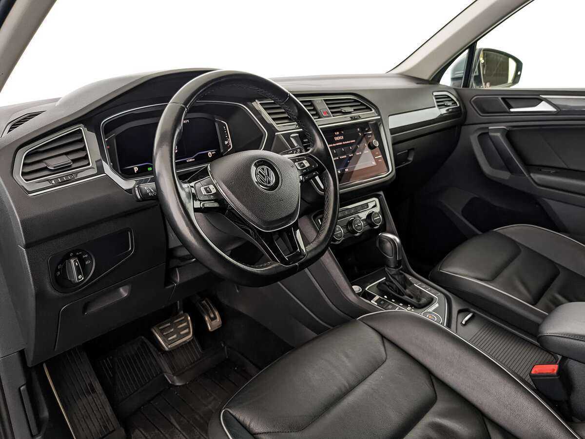 Купить Volkswagen Tiguan с пробегом. Фото: #10