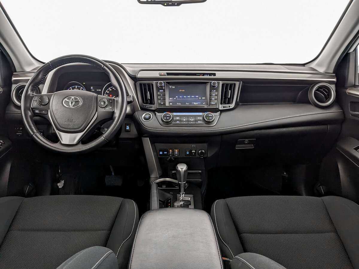 Купить Toyota RAV4 с пробегом. Фото: #11
