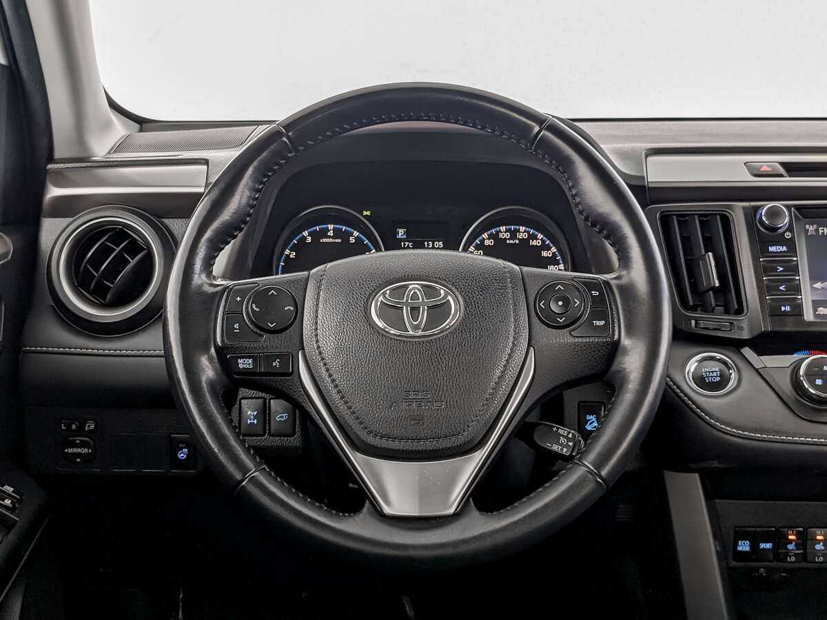 Купить Toyota RAV4 с пробегом. Фото: #16