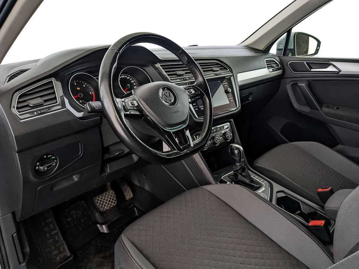Купить Volkswagen Tiguan с пробегом. Фото: #10