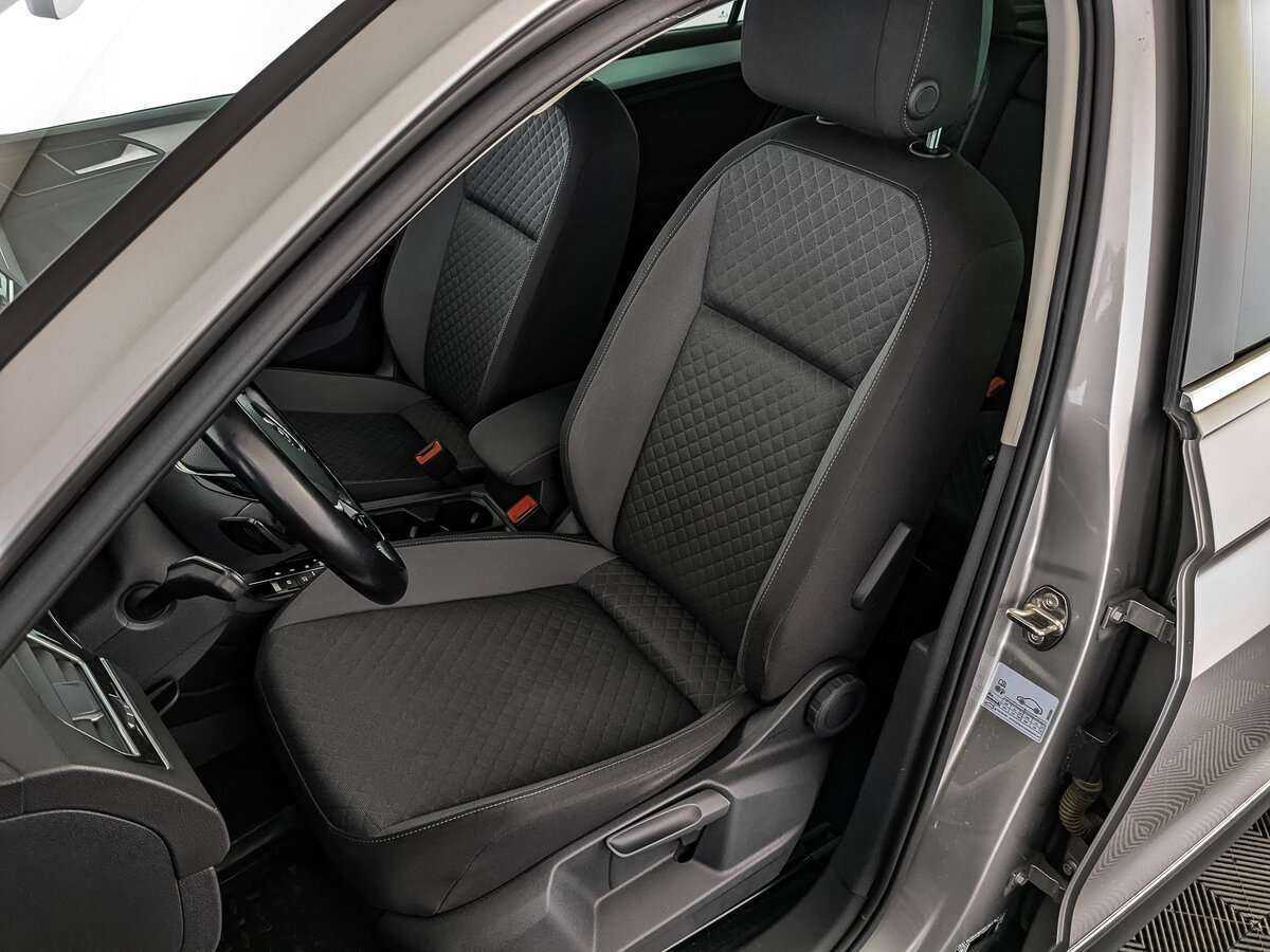 Купить Volkswagen Tiguan с пробегом. Фото: #15