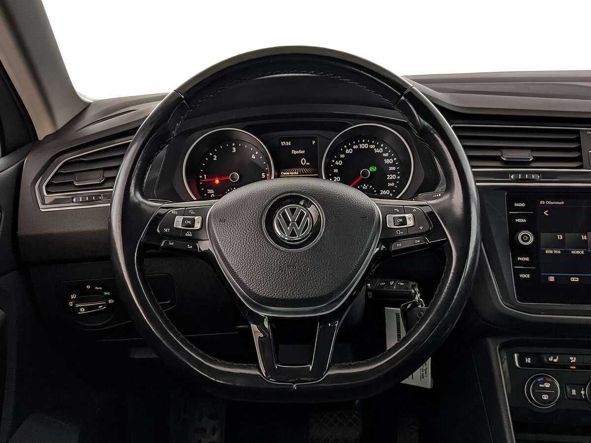 Купить Volkswagen Tiguan с пробегом. Фото: #16