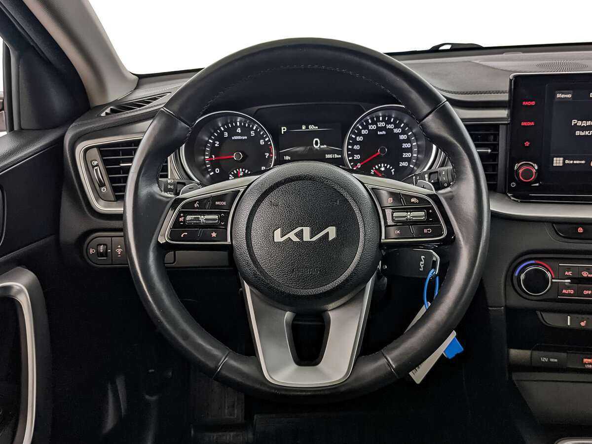 Купить Kia Ceed с пробегом. Фото: #17
