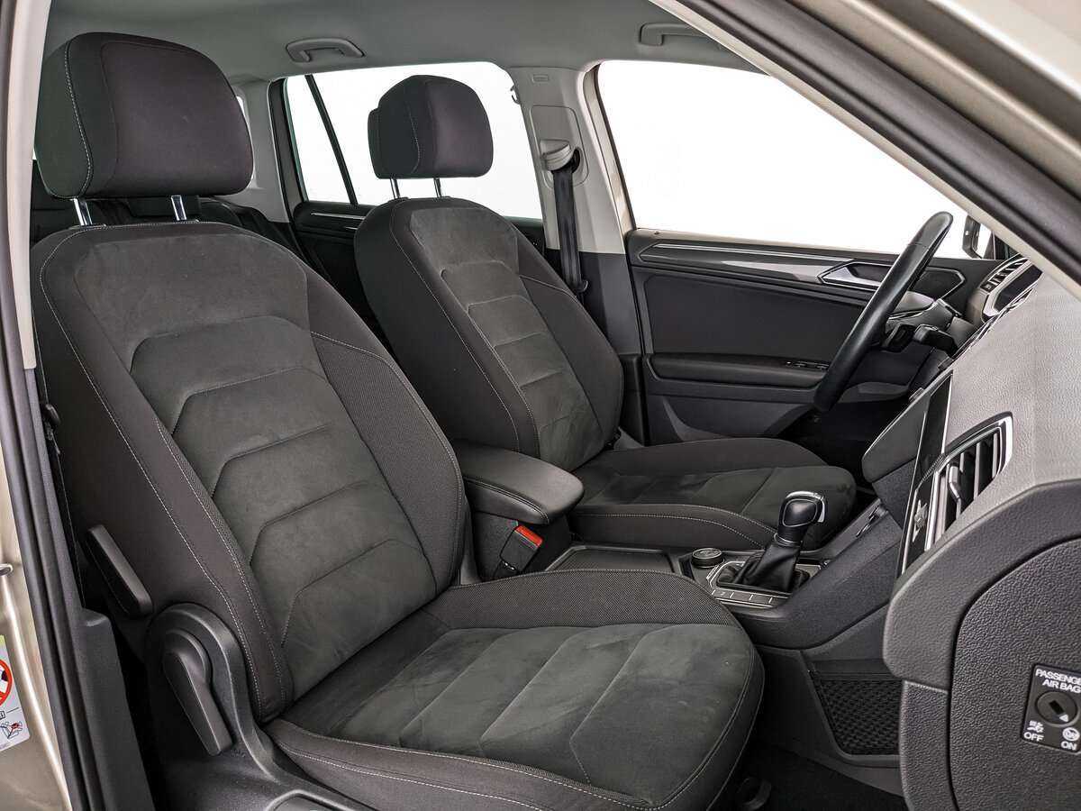 Купить Volkswagen Tiguan с пробегом. Фото: #19