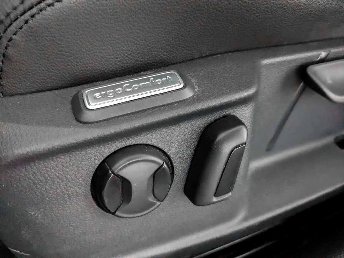 Купить Volkswagen Passat с пробегом. Фото: #20