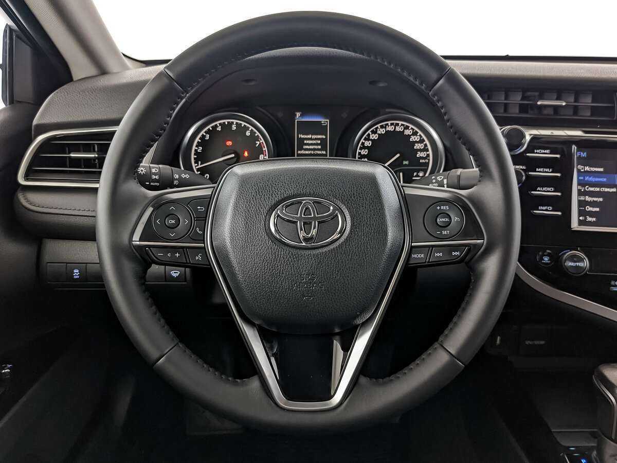 Купить Toyota Camry с пробегом. Фото: #21