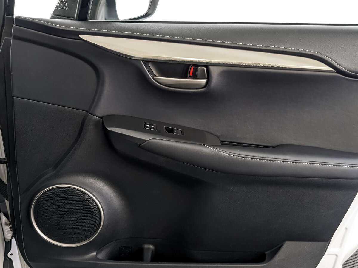 Купить Lexus NX с пробегом. Фото: #24