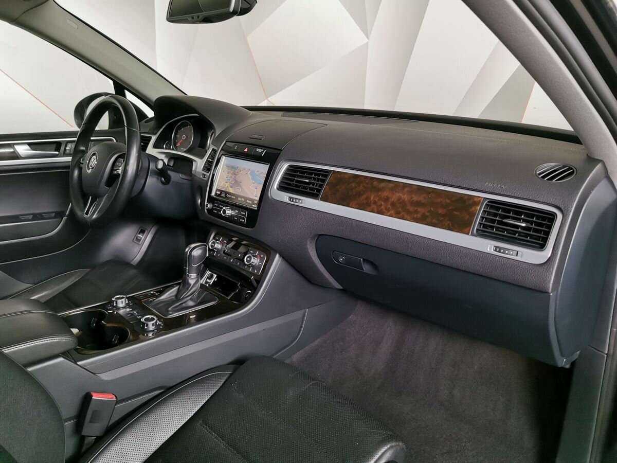 Купить Volkswagen Touareg с пробегом. Фото: #8