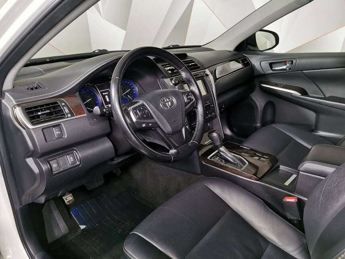 Купить Toyota Camry с пробегом. Фото: #12