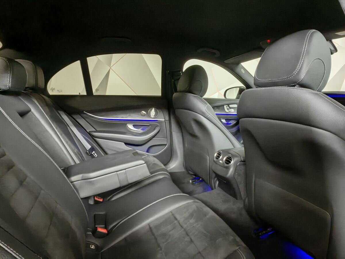 Купить Mercedes-Benz E-Класс с пробегом. Фото: #11