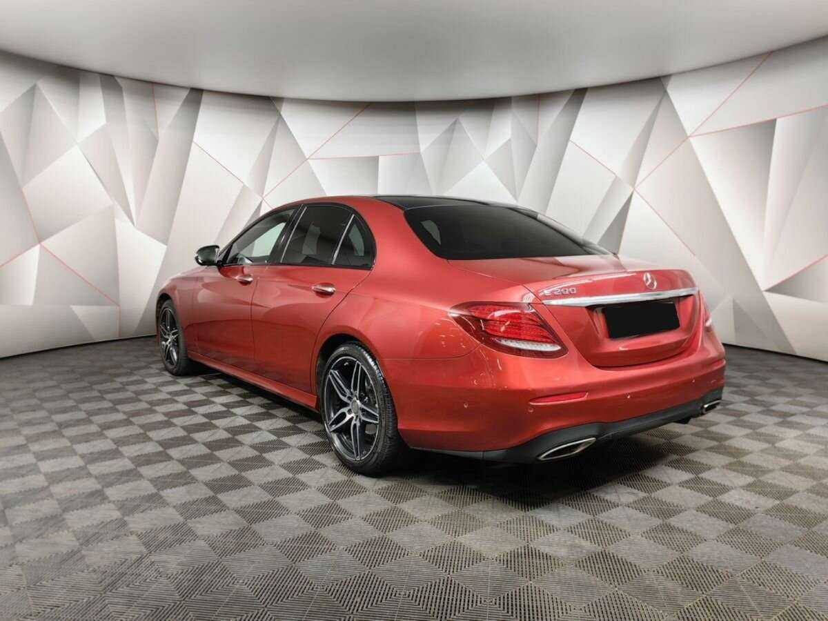 Купить Mercedes-Benz E-Класс с пробегом. Фото: #3