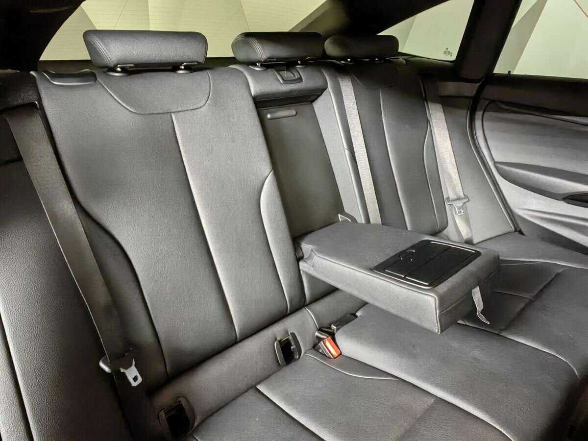 Купить BMW 3 серии с пробегом. Фото: #12