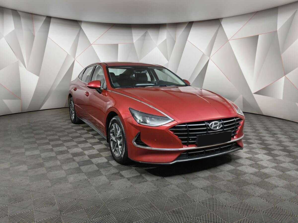 Купить Hyundai Sonata с пробегом. Фото: #1