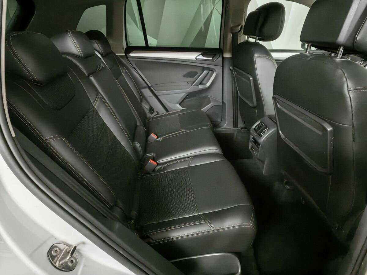 Купить Volkswagen Tiguan с пробегом. Фото: #11