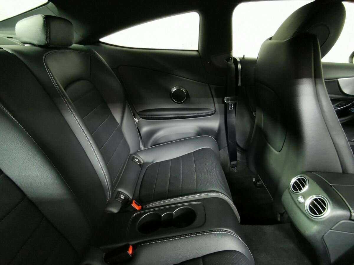 Купить Mercedes-Benz C-Класс с пробегом. Фото: #11