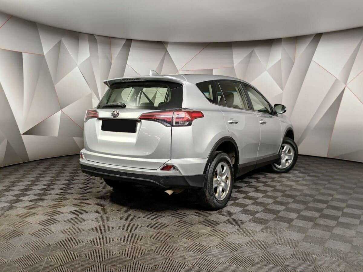 Купить Toyota RAV4 с пробегом. Фото: #1