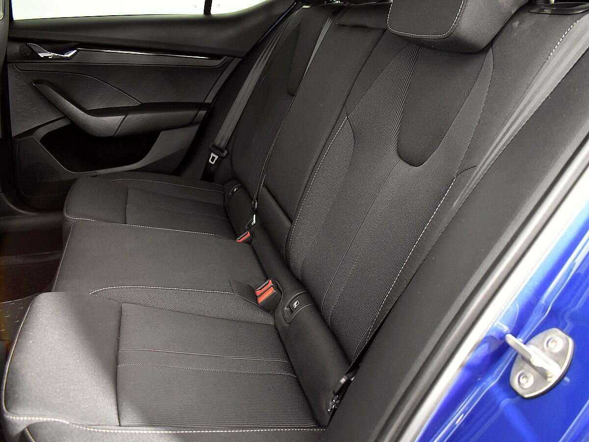 Купить Skoda Octavia с пробегом. Фото: #8