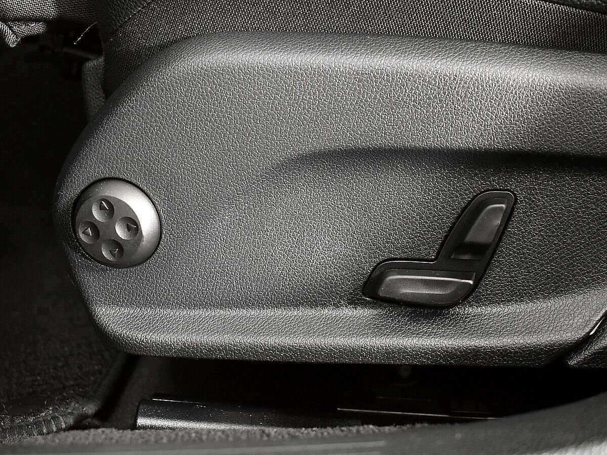 Купить Mercedes-Benz E-Класс с пробегом. Фото: #20