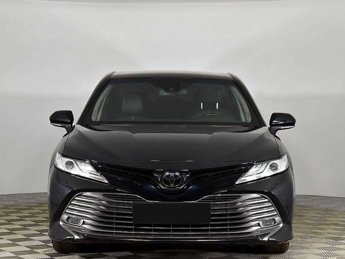 Купить Toyota Camry с пробегом. Фото: #2