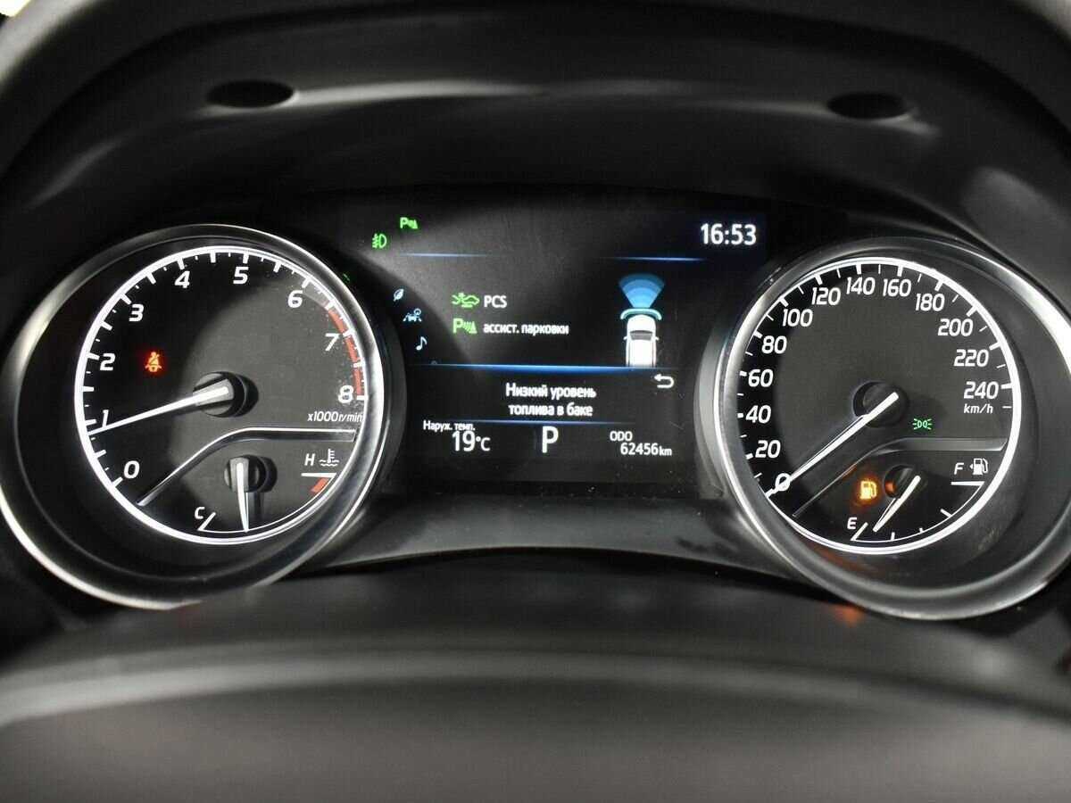 Купить Toyota Camry с пробегом. Фото: #11