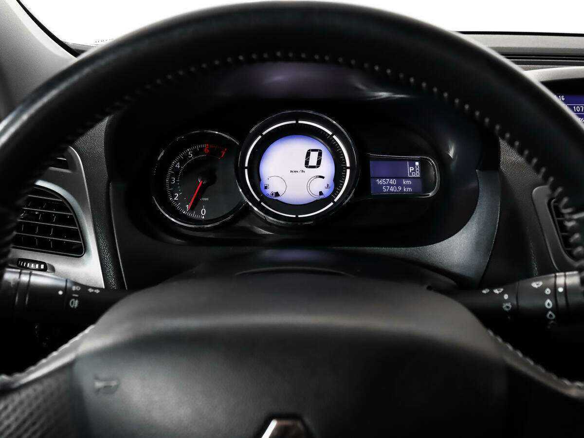Купить Renault Fluence с пробегом. Фото: #15