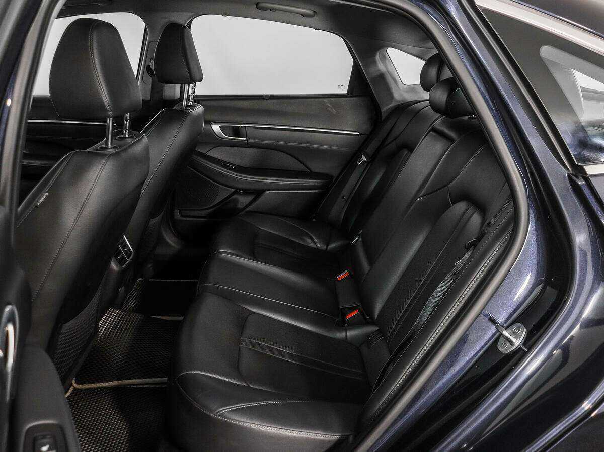 Купить Hyundai Sonata с пробегом. Фото: #12