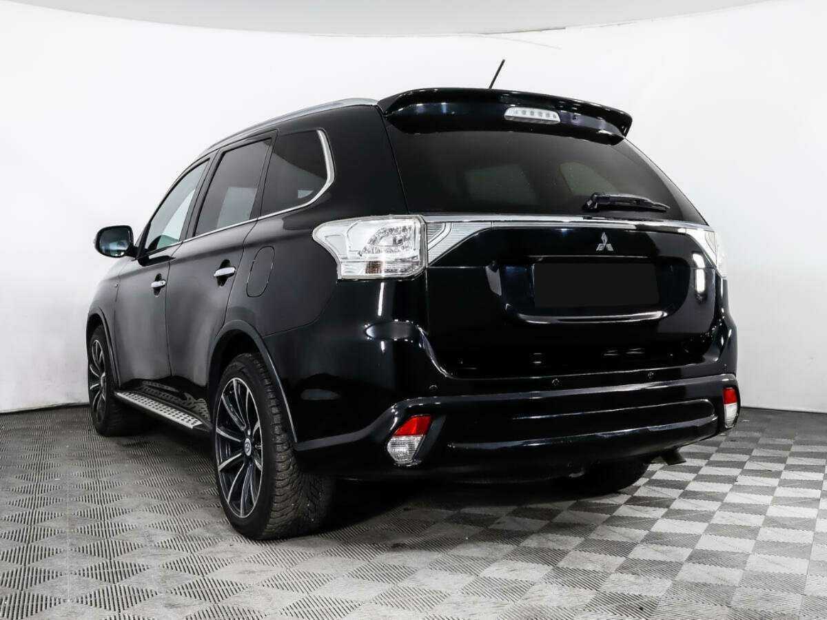 Купить Mitsubishi Outlander с пробегом. Фото: #5