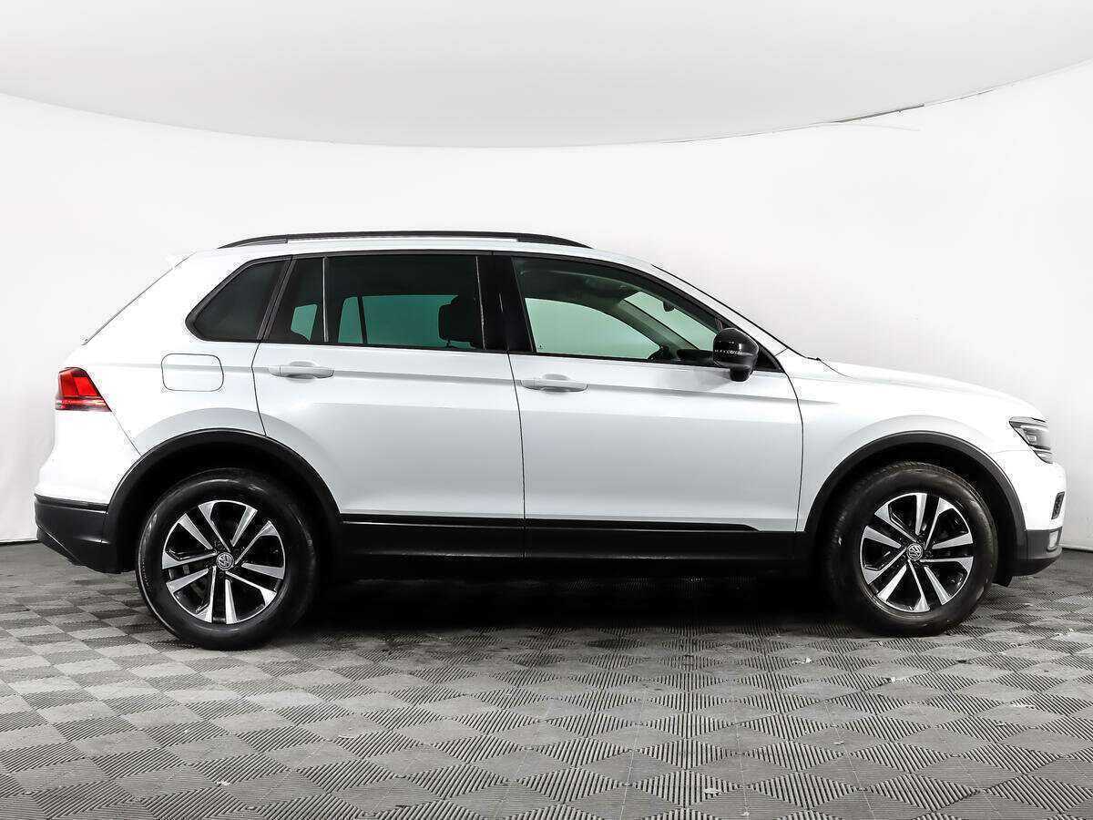 Купить Volkswagen Tiguan с пробегом. Фото: #2
