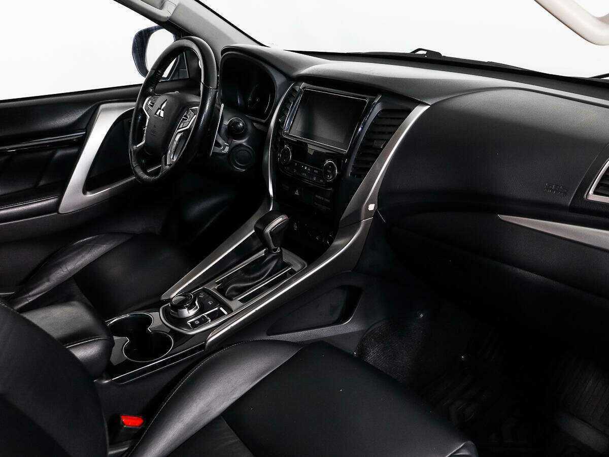 Купить Mitsubishi Pajero Sport с пробегом. Фото: #12