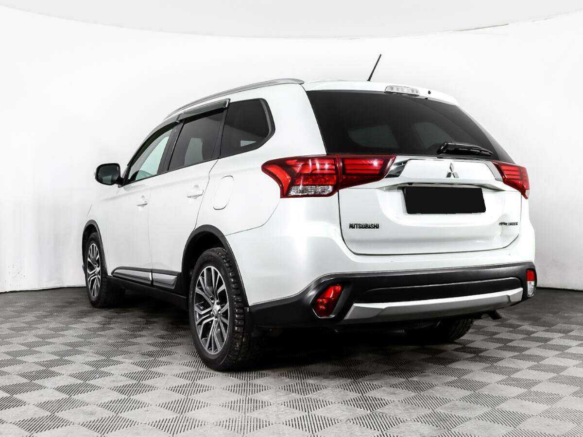 Купить Mitsubishi Outlander с пробегом. Фото: #6