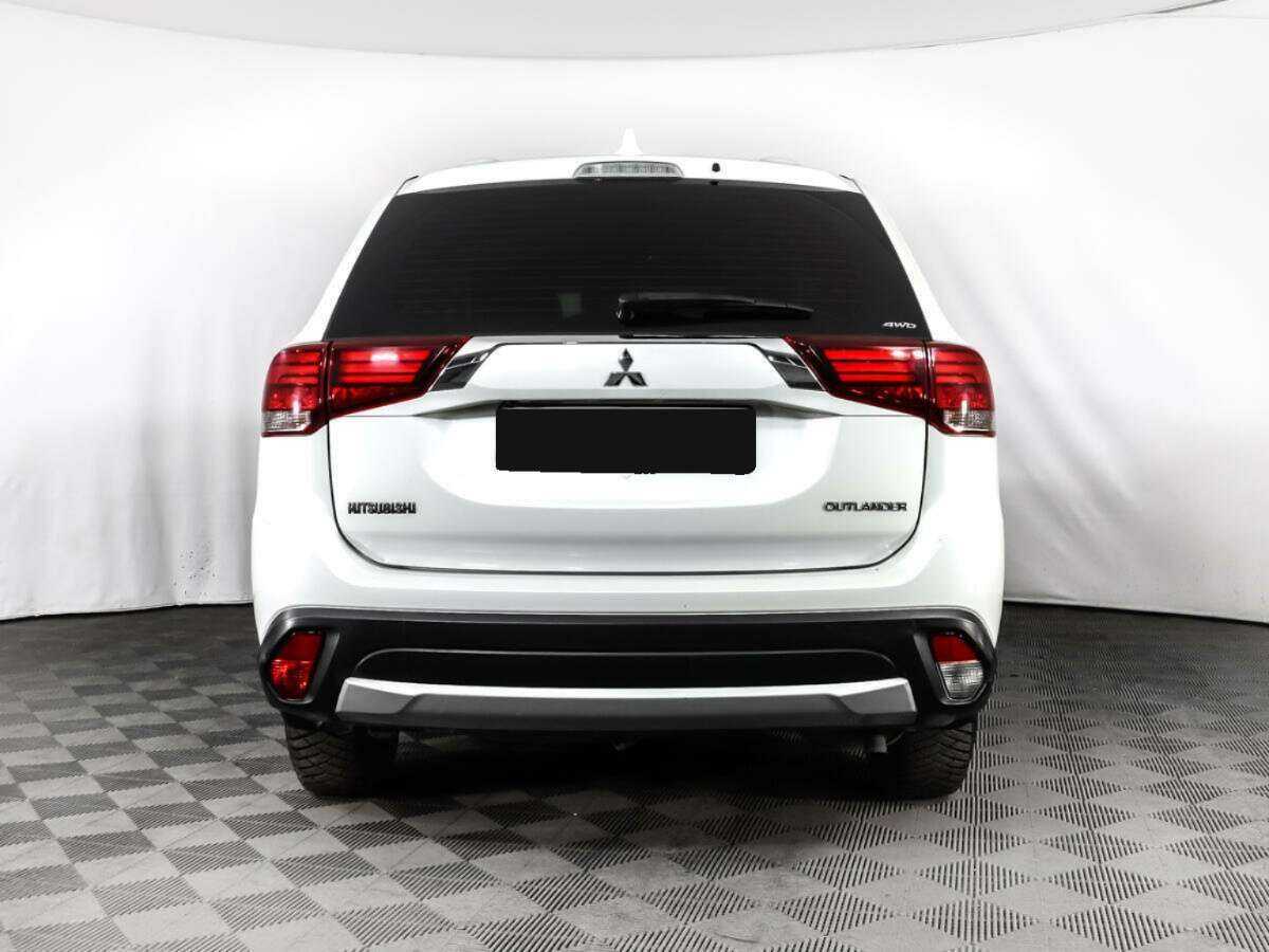 Купить Mitsubishi Outlander с пробегом. Фото: #5