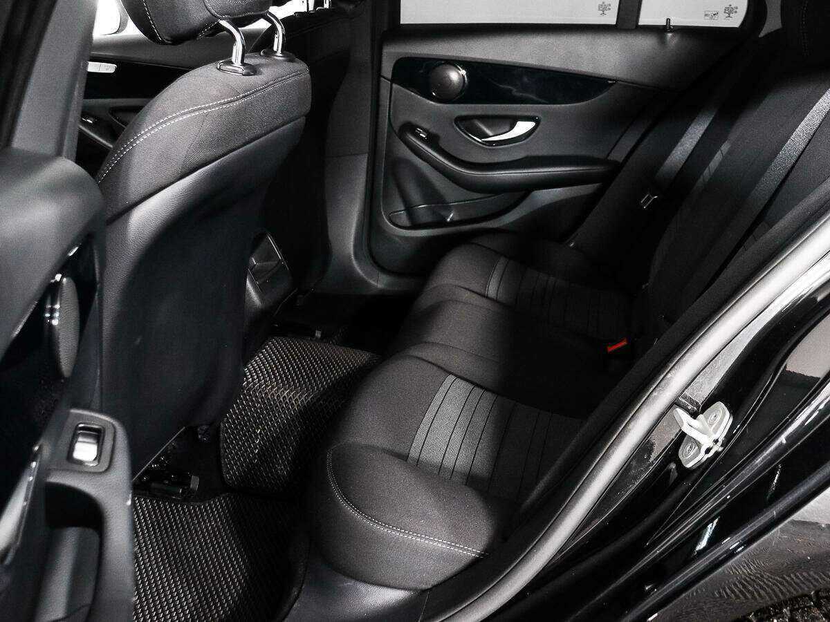 Купить Mercedes-Benz C-Класс с пробегом. Фото: #11