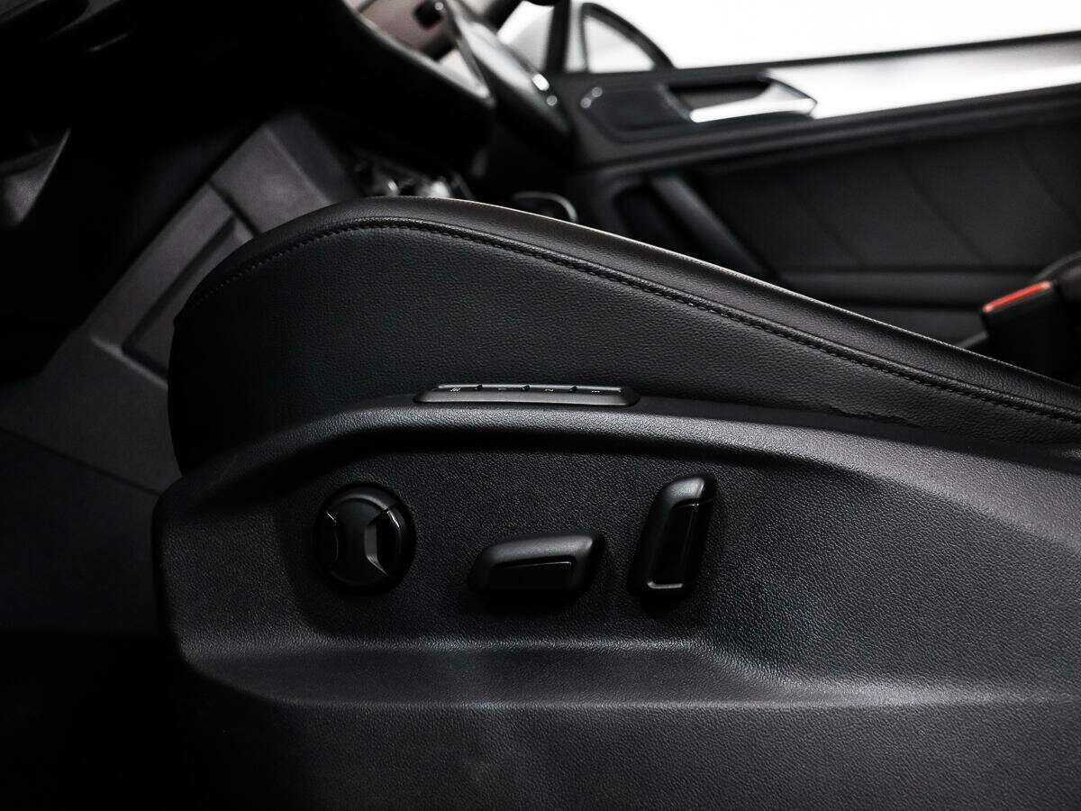 Купить Volkswagen Tiguan с пробегом. Фото: #9