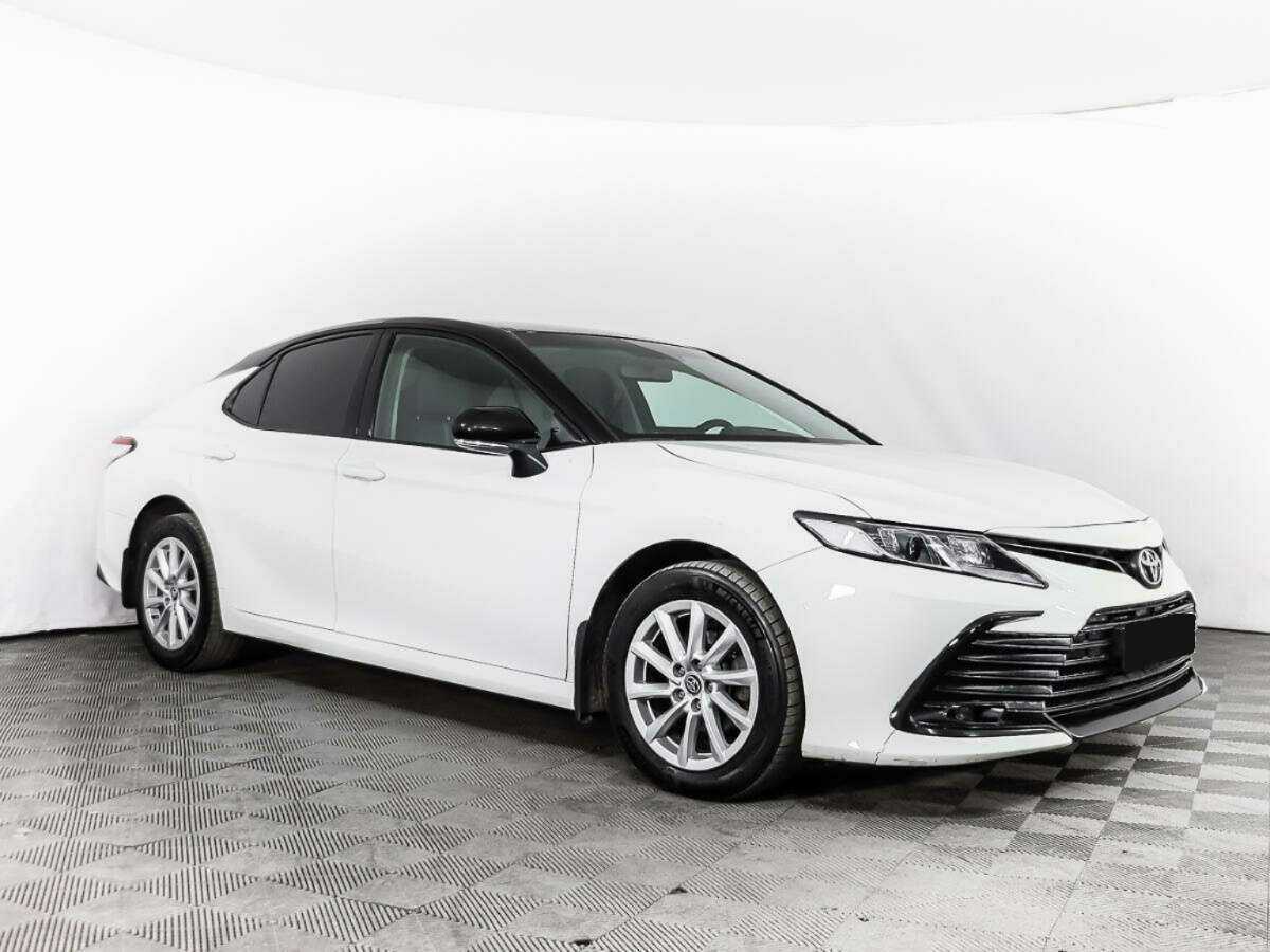 Купить Toyota Camry с пробегом. Фото: #2