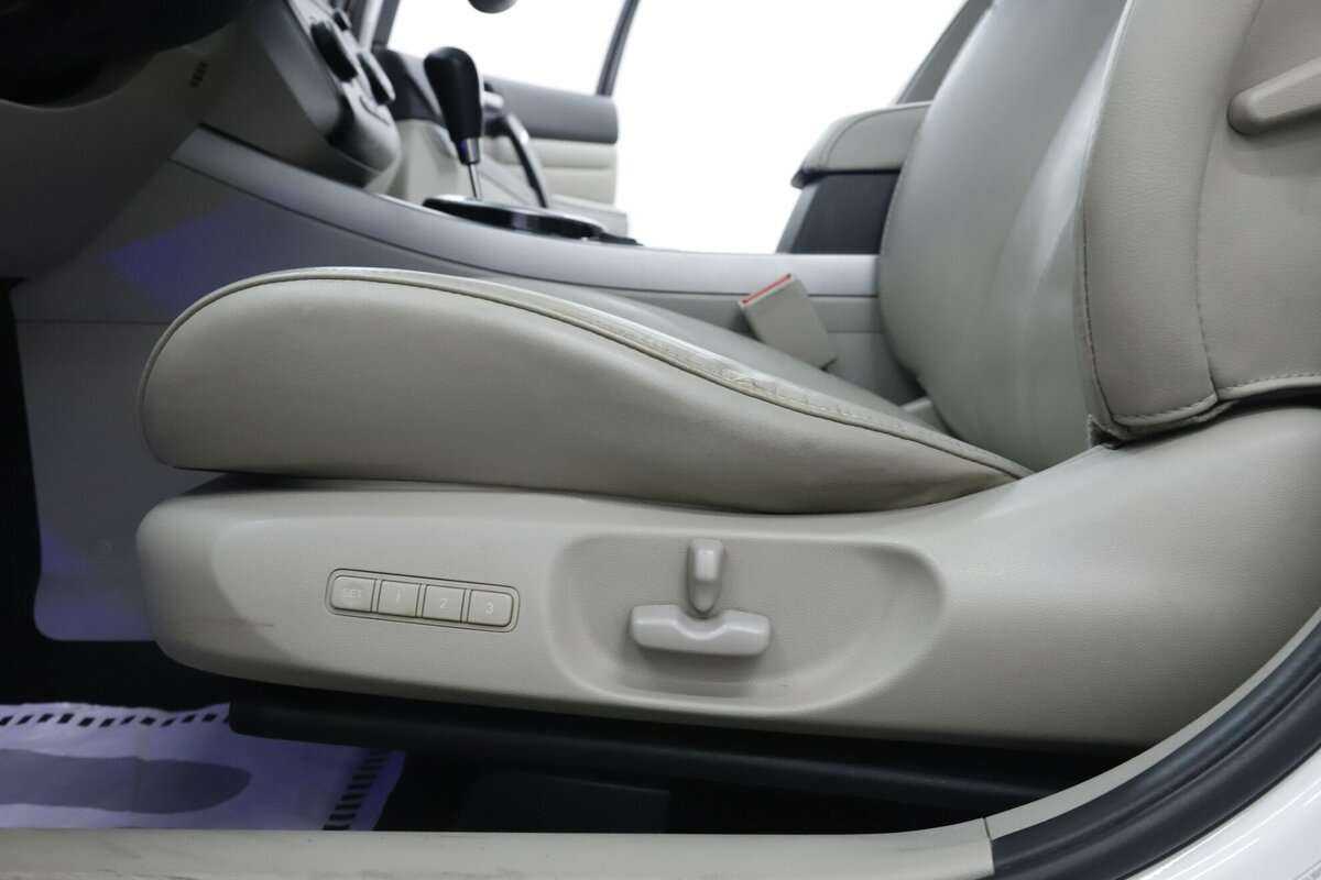 Продажа Б/У Мазда Ц-Икс-7. Фото: #7