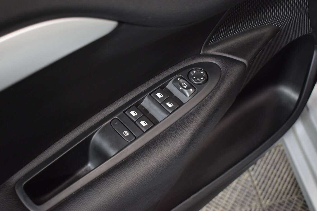 Купить Citroen C4 с пробегом. Фото: #13